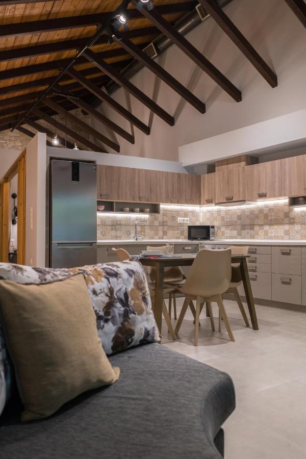 Casa Leone, Cosy Apartment Overlooking The Square Spílion المظهر الخارجي الصورة