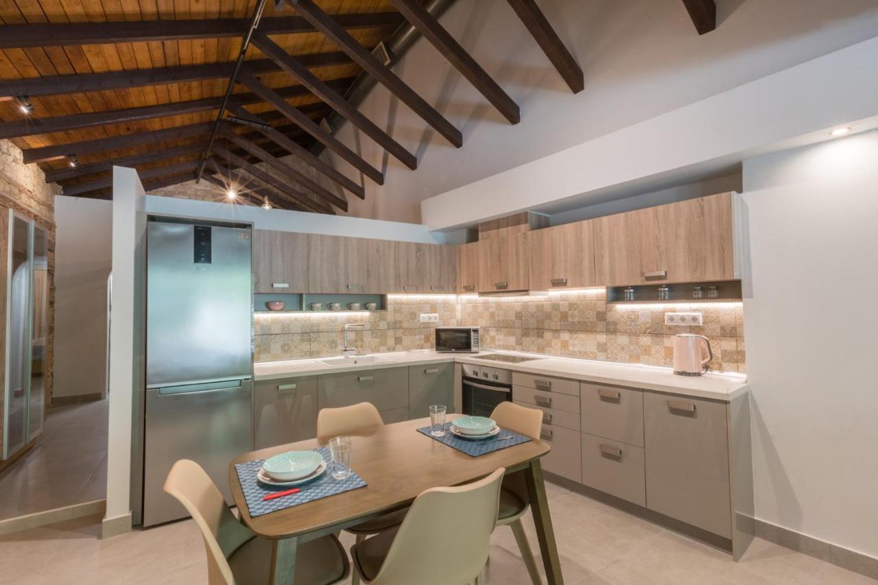Casa Leone, Cosy Apartment Overlooking The Square Spílion المظهر الخارجي الصورة