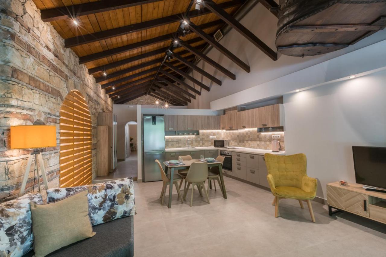 Casa Leone, Cosy Apartment Overlooking The Square Spílion المظهر الخارجي الصورة
